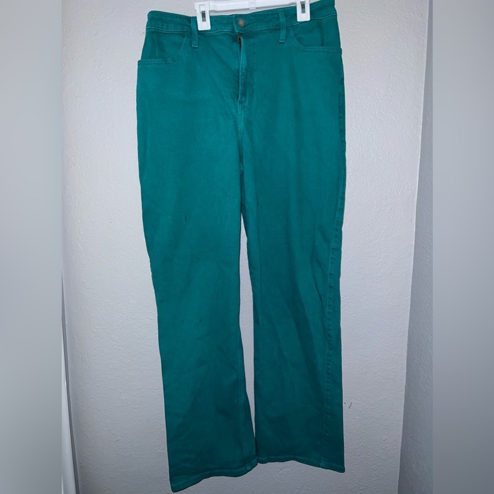 Hollister Women Ultra High Rise Dad Jeans